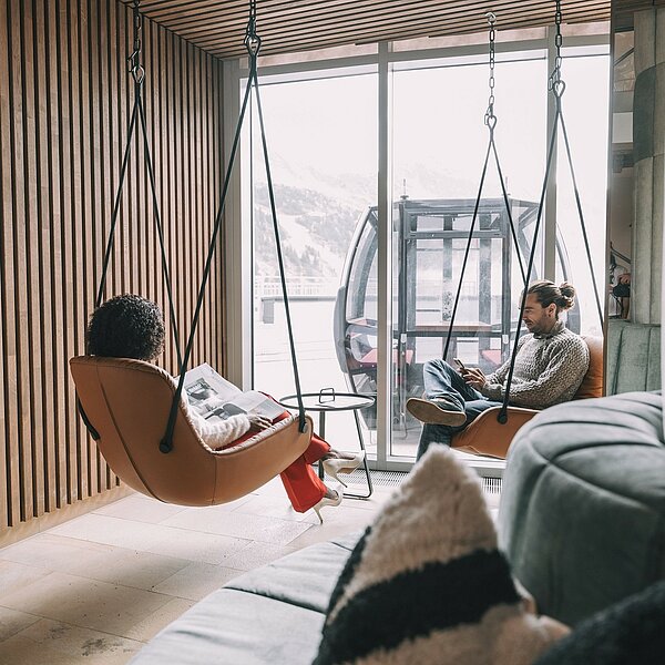 Lebensgefühl. Menschen aus aller Welt, die sich hier zuhause fühlen – easy, offen, verbunden. Local base for global minds. #hotelenzianobertauern #homeofgoodmoods #obertauern ...