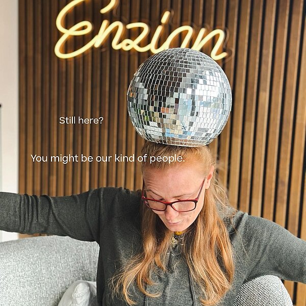 Not for everyone. And that’s kinda the point. Adults Only. Brunch bis 13 Uhr. Drei Restaurants statt Halbpension. Ski-in & ski-out. Ein Spa mit Discokugel.