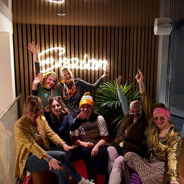 Bad taste. Great mood. Fasching bei uns heißt: ein bischen mutiger, ein bisschen bunter - und ganz viel good vibes&good music! Unkompliziert. Locker. Genau so, wie wir es mögen.